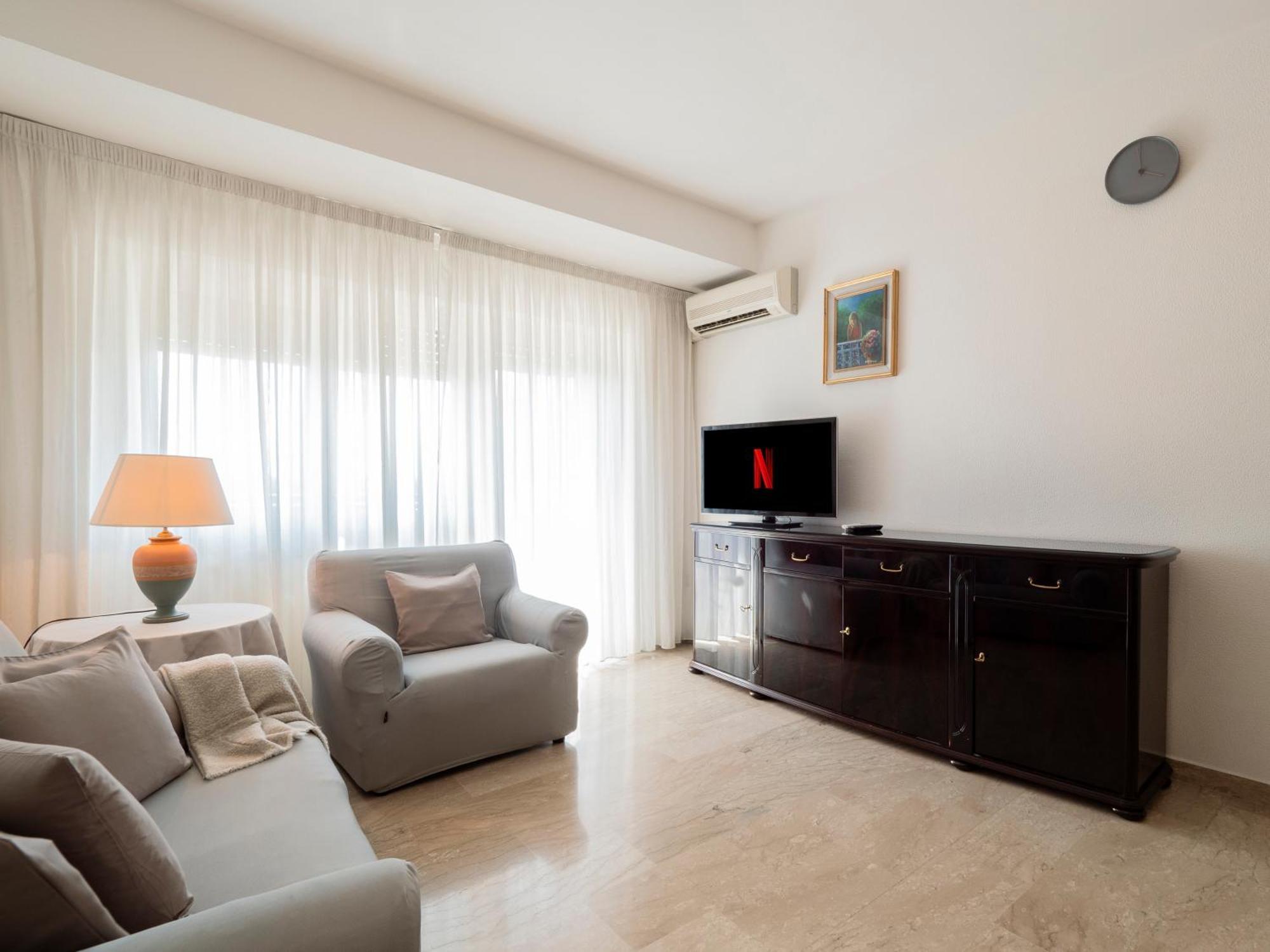 Appartamento A/c - Pool - Parking Metro B Roma